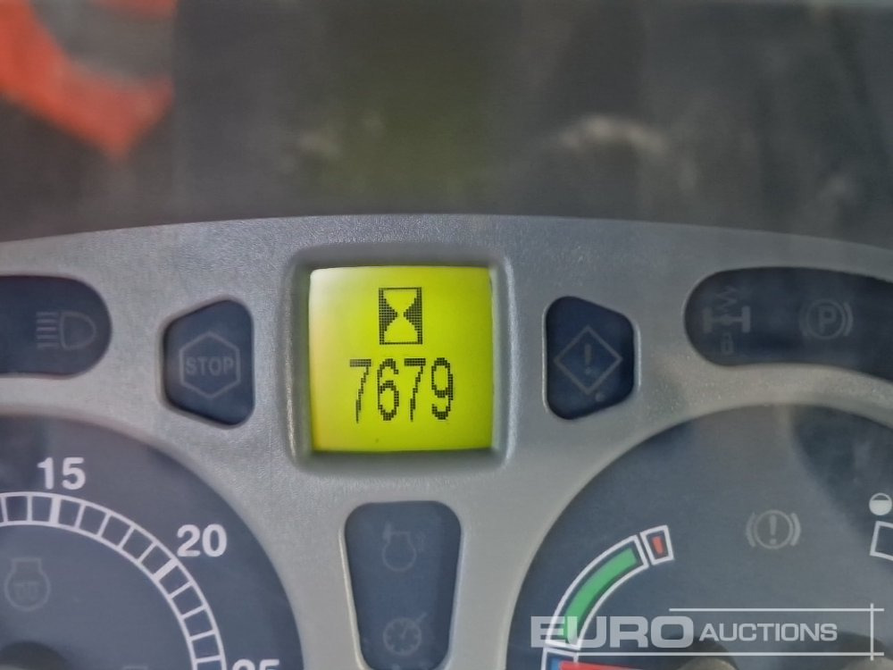 Traktors New Holland T6080: foto 41 Traktors New Holland T6080: foto 41