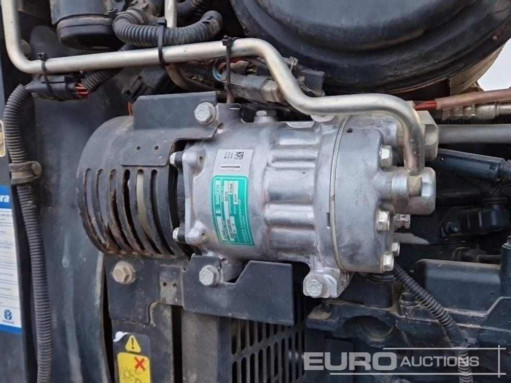 Traktors New Holland T6080: foto 25 Traktors New Holland T6080: foto 25