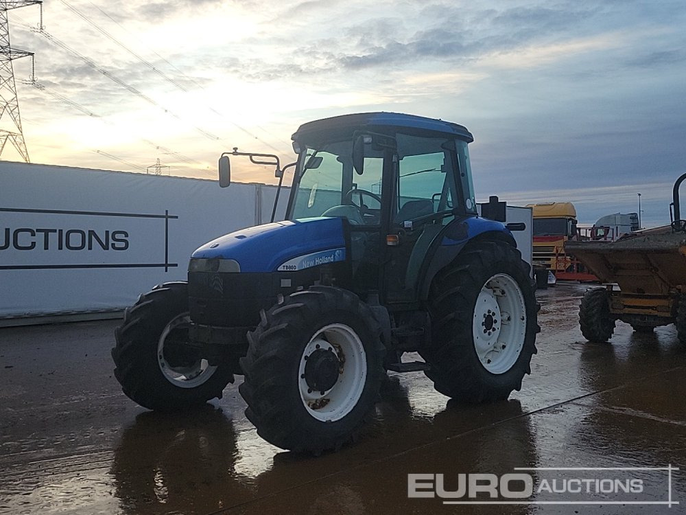 New Holland TD80D - Traktors: foto 1 New Holland TD80D - Traktors: foto 1