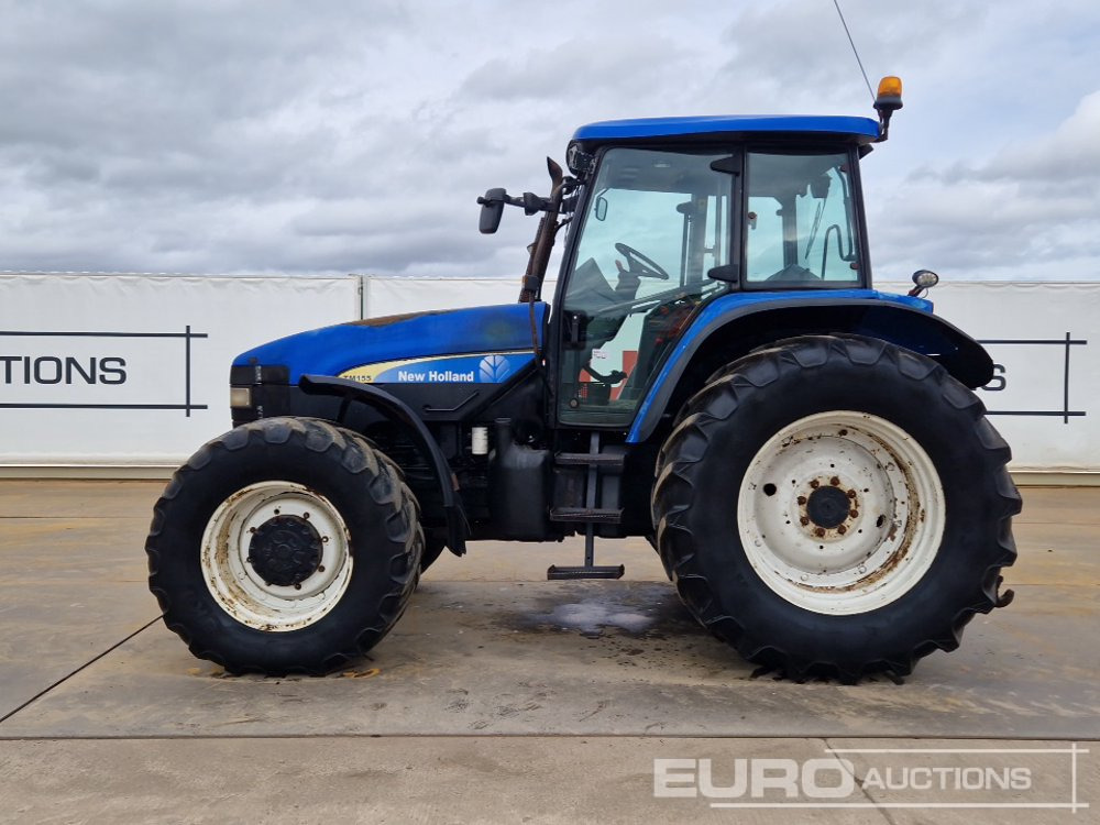 New Holland TM155 - Traktors: foto 2 New Holland TM155 - Traktors: foto 2