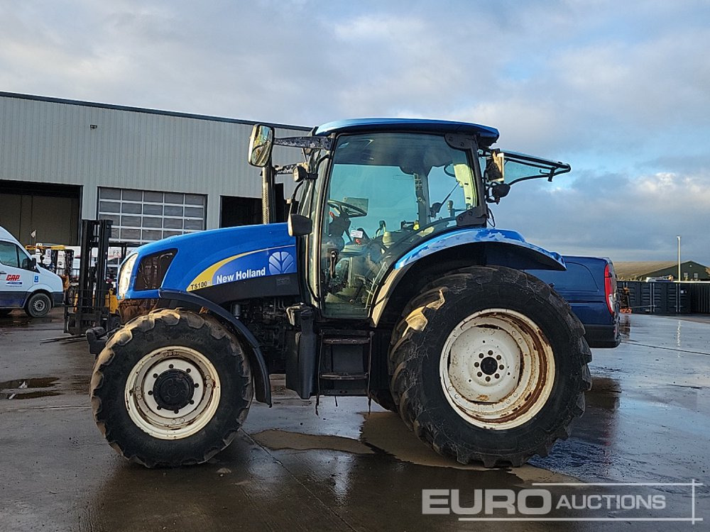 New Holland TS100A - Traktors: foto 2 New Holland TS100A - Traktors: foto 2