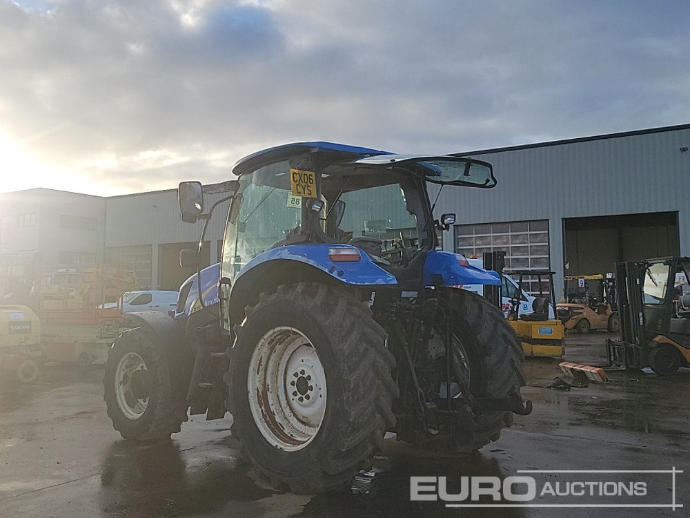 New Holland TS100A - Traktors: foto 3 New Holland TS100A - Traktors: foto 3