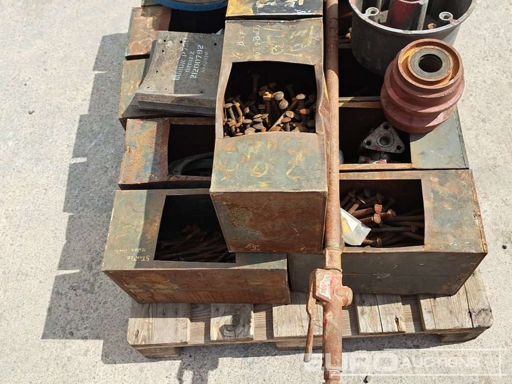 Celtniecības maisītājs Pallet of Coach Bolts & Parts: foto 11