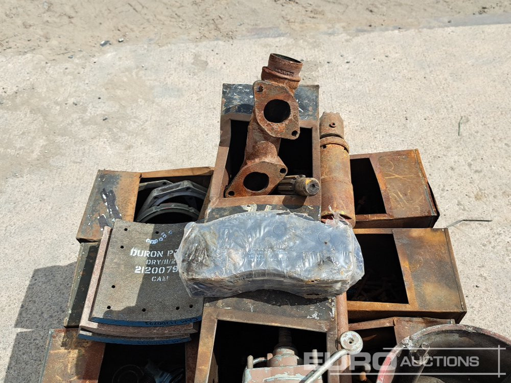 Celtniecības maisītājs Pallet of Coach Bolts & Parts: foto 9