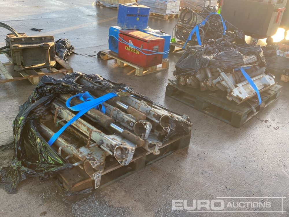 Pallet of Parts (2 of) - Celtniecības maisītājs: foto 4 Pallet of Parts (2 of) - Celtniecības maisītājs: foto 4