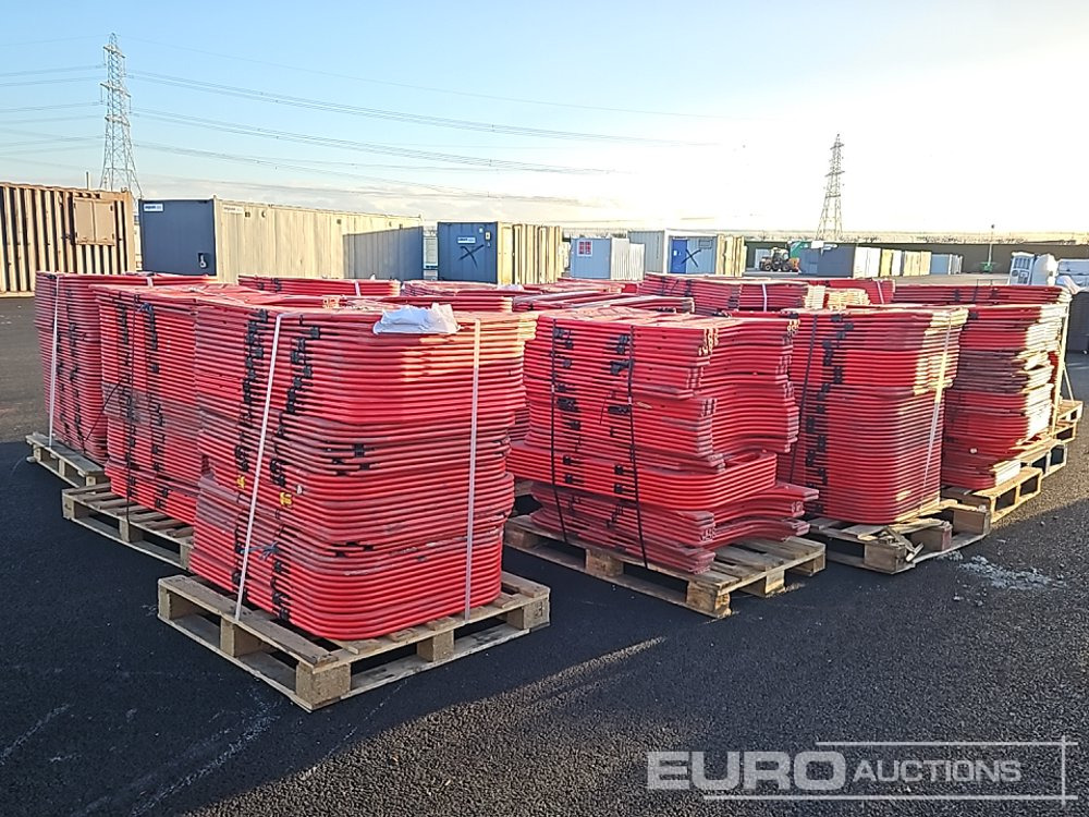 Pallet of Plastic Stafety Barriers (20 of) - Celtniecības maisītājs: foto 3 Pallet of Plastic Stafety Barriers (20 of) - Celtniecības maisītājs: foto 3