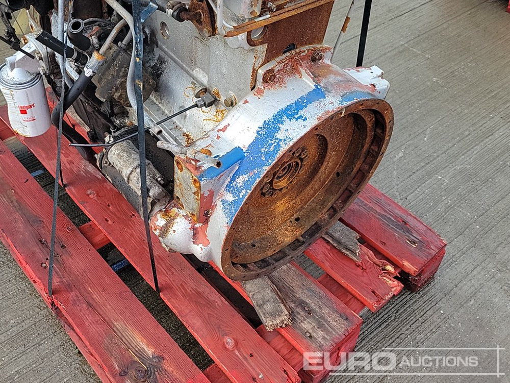 Dzinējs Perkins 6 Cylinder Engine: foto 17