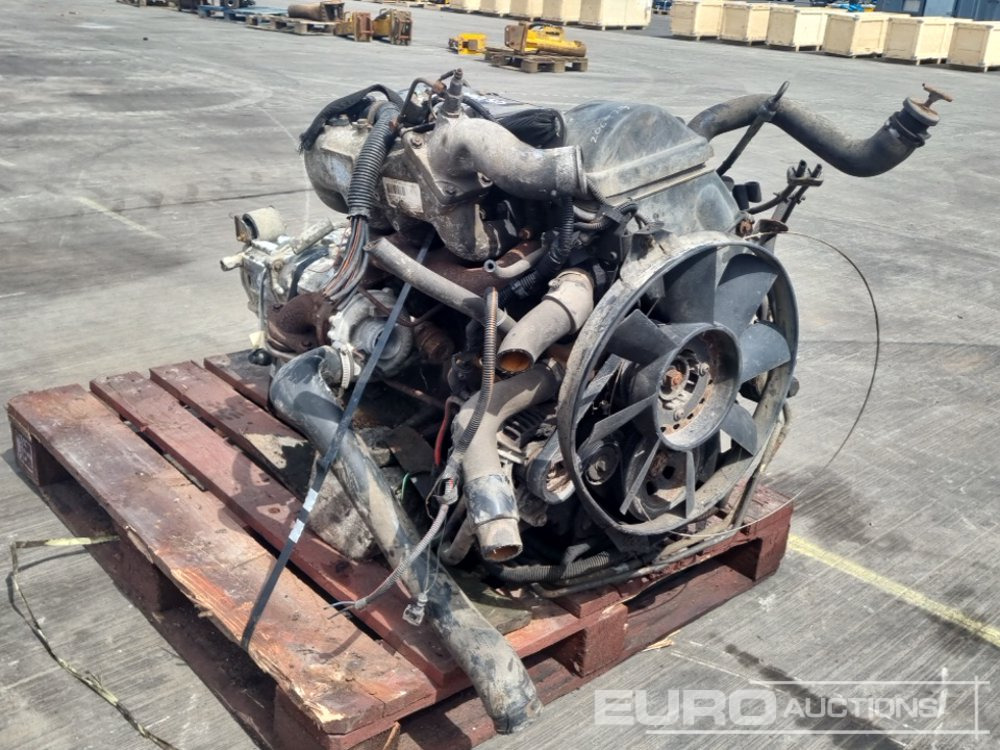 Renault 4 Cylinder Engine, Gearbox - Dzinējs: foto 3 Renault 4 Cylinder Engine, Gearbox - Dzinējs: foto 3