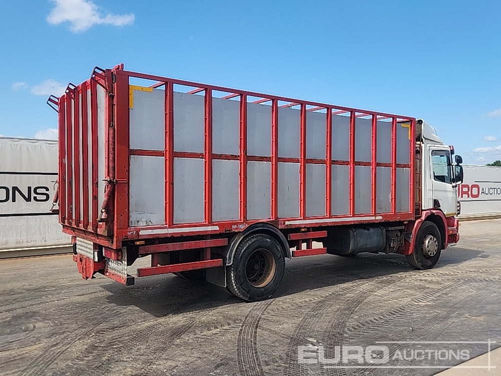 Scania 94D.220 - Kravas automašīna dzīvnieku pārvadāšanai: foto 5 Scania 94D.220 - Kravas automašīna dzīvnieku pārvadāšanai: foto 5