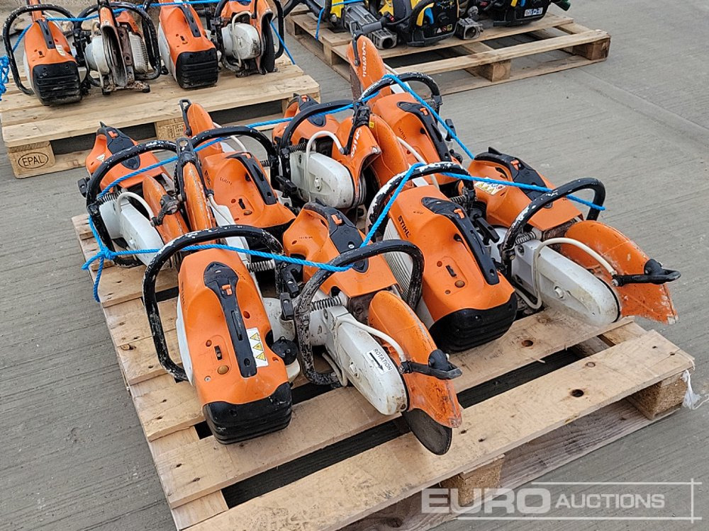 Stihl 410 - Asfalta ieklāšanas tehnika: foto 4 Stihl 410 - Asfalta ieklāšanas tehnika: foto 4