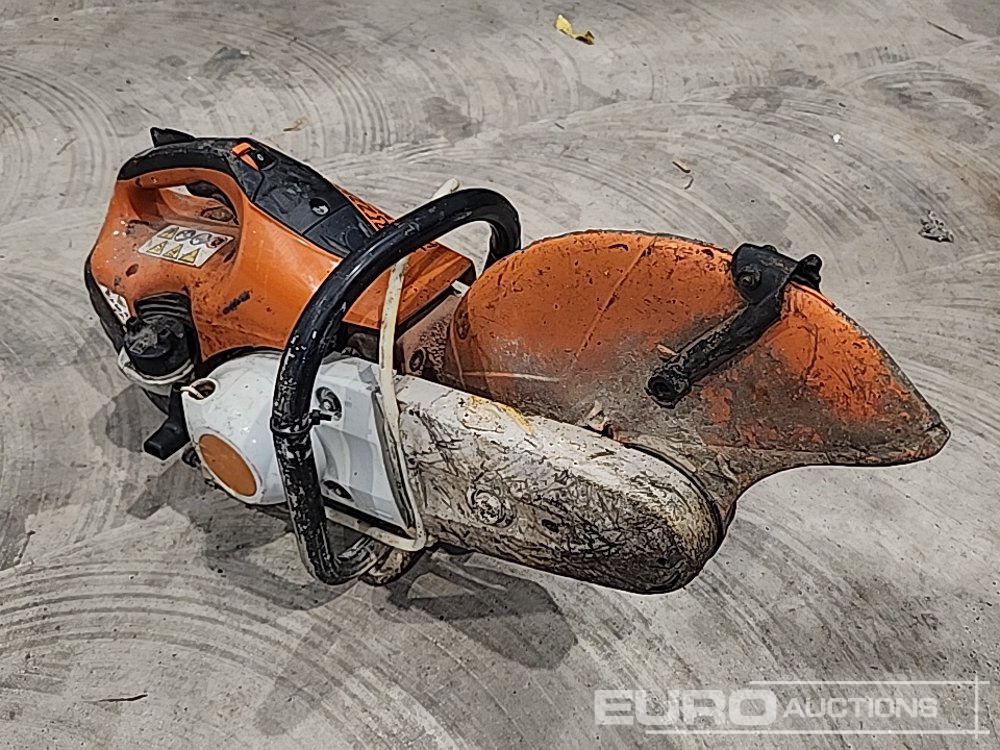 Stihl Petrol Con Saw - Asfalta ieklāšanas tehnika: foto 4 Stihl Petrol Con Saw - Asfalta ieklāšanas tehnika: foto 4