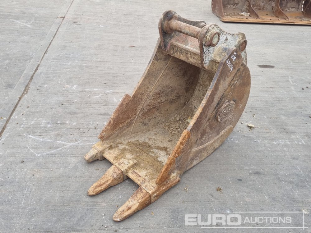 Strickland 24" Digging Bucket 65mm Pin to suit 13 Ton Excavator - Kauss: foto 1 Strickland 24" Digging Bucket 65mm Pin to suit 13 Ton Excavator - Kauss: foto 1
