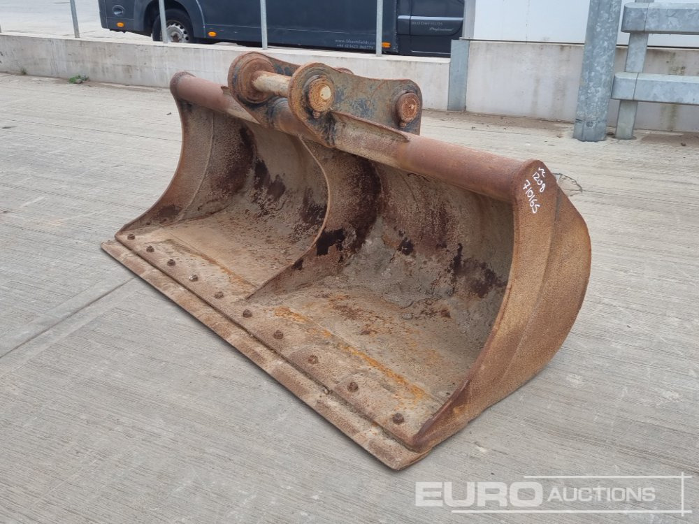 Strickland 84" Ditching Bucket 80mm Pin to suit 20 Ton Excavator - Kauss: foto 1 Strickland 84" Ditching Bucket 80mm Pin to suit 20 Ton Excavator - Kauss: foto 1