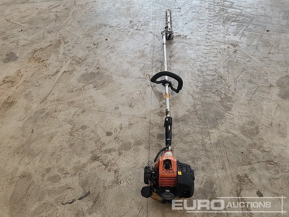 Tanka Petrol Long Reach Hedge Trimmer - Garāžu aprīkojums: foto 4 Tanka Petrol Long Reach Hedge Trimmer - Garāžu aprīkojums: foto 4