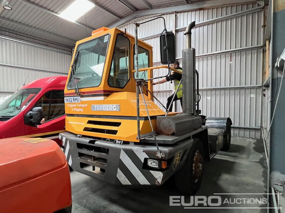 Terberg YT180 - Termināļa traktors: foto 1 Terberg YT180 - Termināļa traktors: foto 1