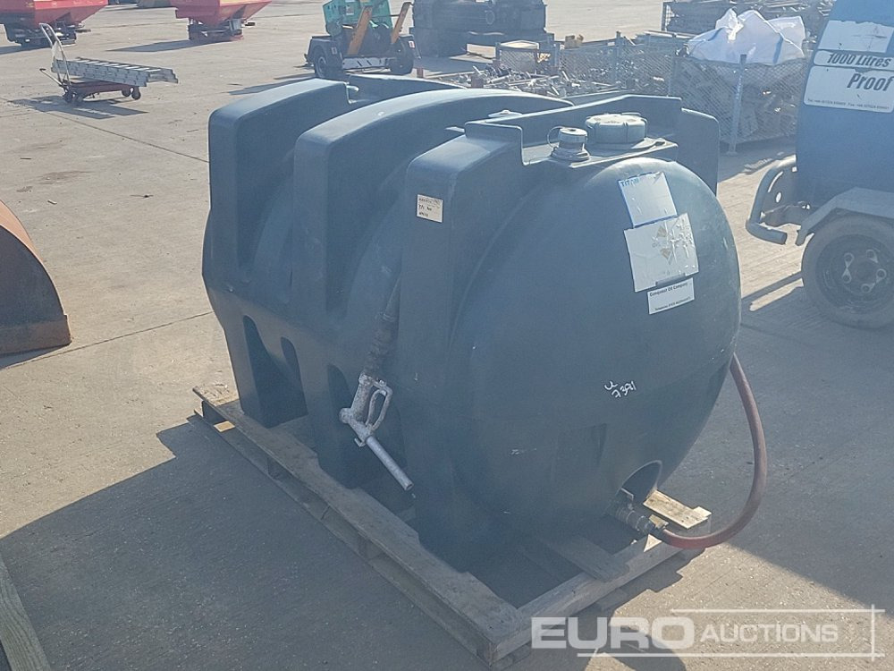 Titan Static Plastic Oil Bowser - Uzglabāšanas tvertne: foto 3 Titan Static Plastic Oil Bowser - Uzglabāšanas tvertne: foto 3