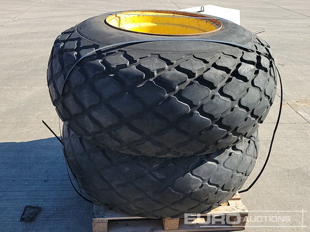 Trelleborg 23.1-26 Tyre & Rim (2 of) - Riepa: foto 4 Trelleborg 23.1-26 Tyre & Rim (2 of) - Riepa: foto 4