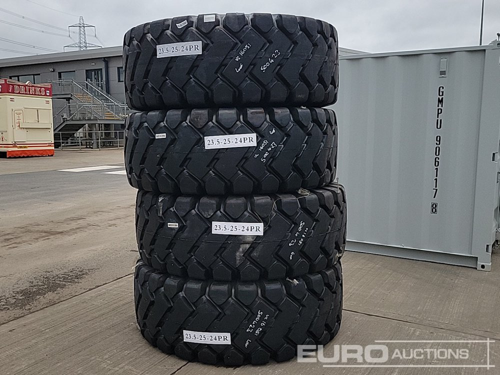 Unused 2025 23.5-25 24PR Tyres (4 of) - Riepa: foto 1 Unused 2025 23.5-25 24PR Tyres (4 of) - Riepa: foto 1