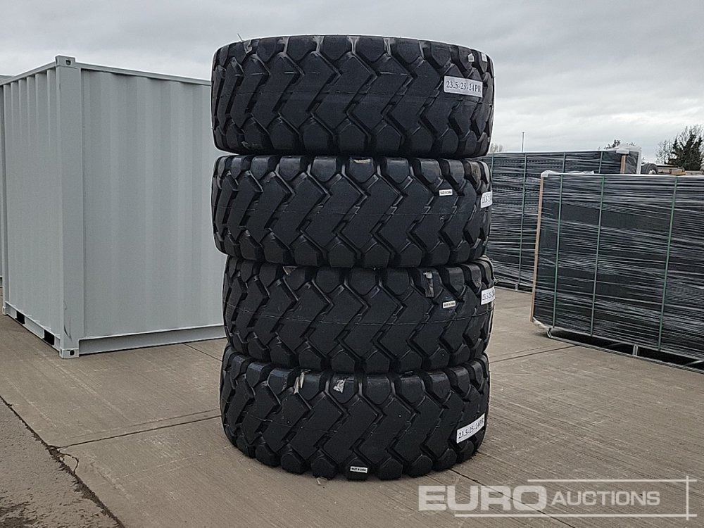 Unused 2025 23.5-25 24PR Tyres (4 of) - Riepa: foto 4 Unused 2025 23.5-25 24PR Tyres (4 of) - Riepa: foto 4