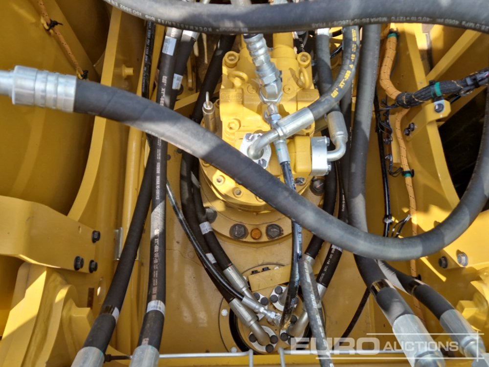 Kāpurķēžu ekskavators Unused 2025 CAT 323D3: foto 32