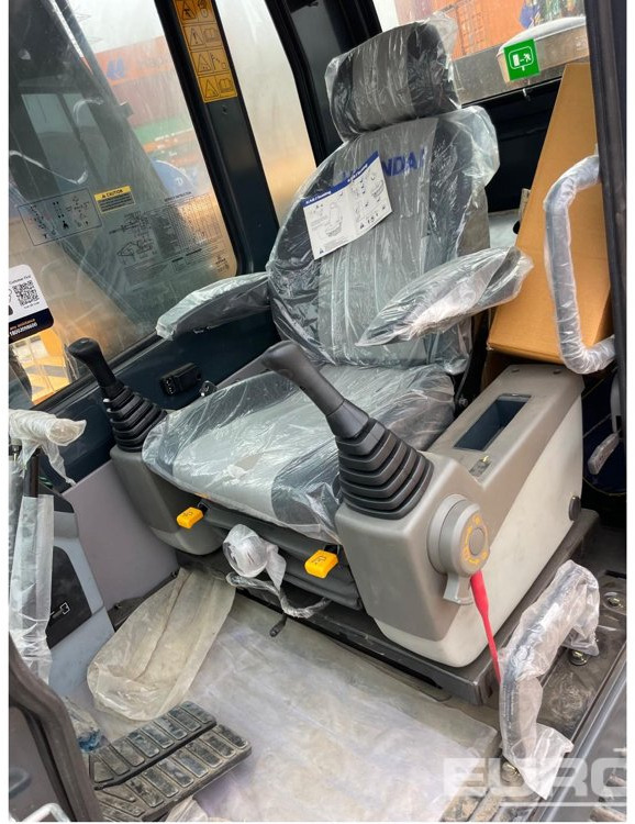 Kāpurķēžu ekskavators Unused 2025 Hyundai R245LR: foto 7