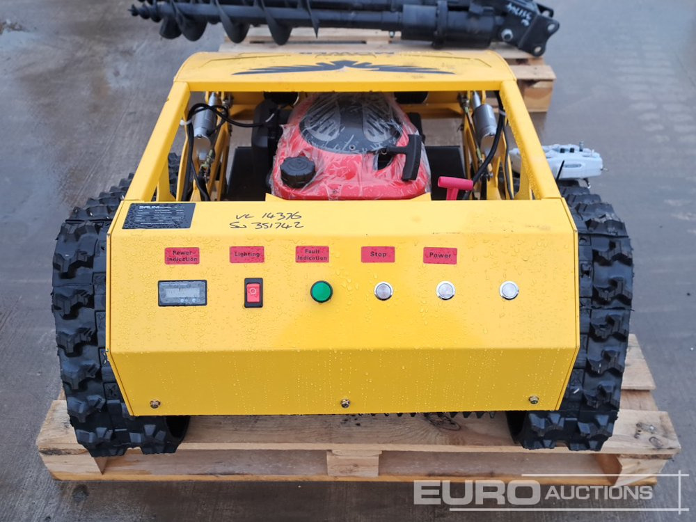 Unused 2025 Salini RC-900 Radio Controlled Tracked Lawnmower (Controls in Office) - Zāles pļāvējs: foto 4 Unused 2025 Salini RC-900 Radio Controlled Tracked Lawnmower (Controls in Office) - Zāles pļāvējs: foto 4