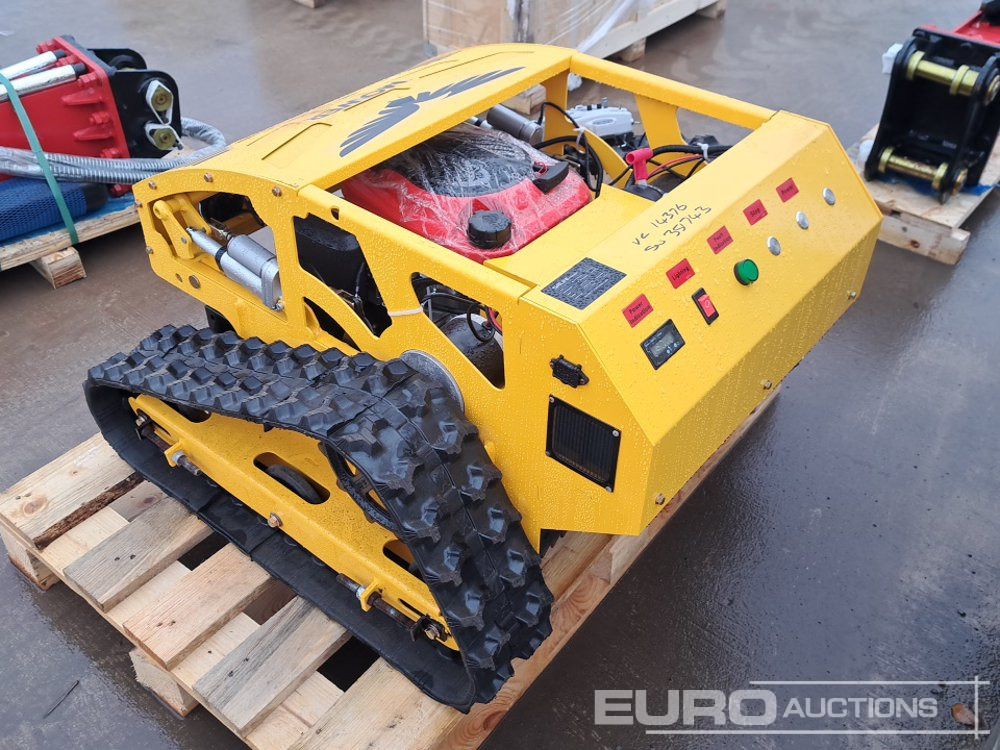 Unused 2025 Salini RC-900 Radio Controlled Tracked Lawnmower (Controls in Office) - Zāles pļāvējs: foto 3 Unused 2025 Salini RC-900 Radio Controlled Tracked Lawnmower (Controls in Office) - Zāles pļāvējs: foto 3