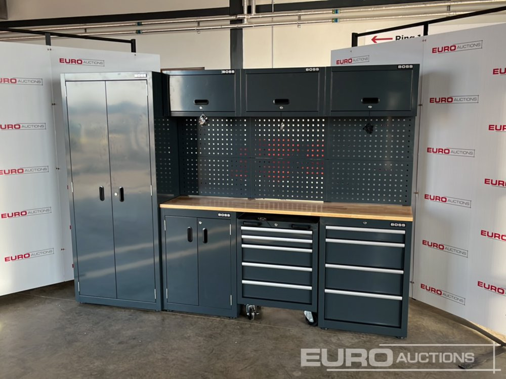 Unused Boss 2.6m 9 Drawer, 5 Cabinet Tool Station - Garāžu aprīkojums: foto 1 Unused Boss 2.6m 9 Drawer, 5 Cabinet Tool Station - Garāžu aprīkojums: foto 1