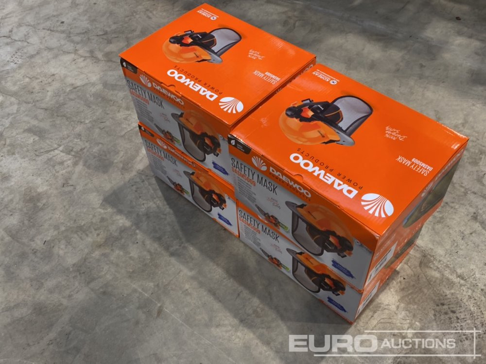 Unused Daewoo DASM5009 Safety Mask (4 of) - Garāžu aprīkojums: foto 3 Unused Daewoo DASM5009 Safety Mask (4 of) - Garāžu aprīkojums: foto 3