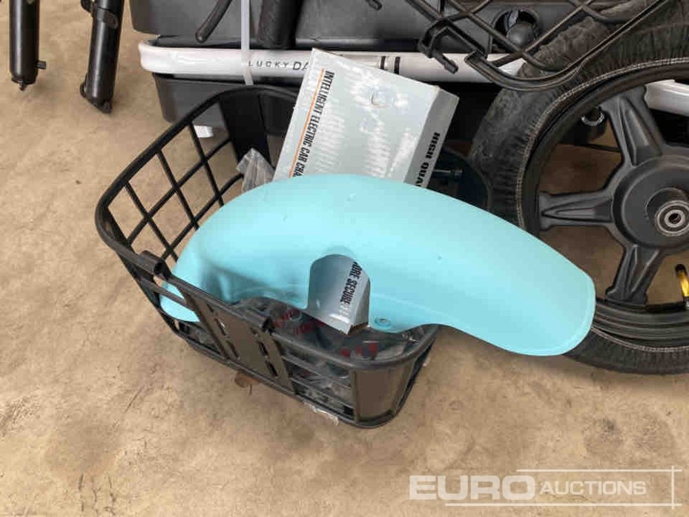 Unused Electric Bike - Garāžu aprīkojums: foto 4 Unused Electric Bike - Garāžu aprīkojums: foto 4