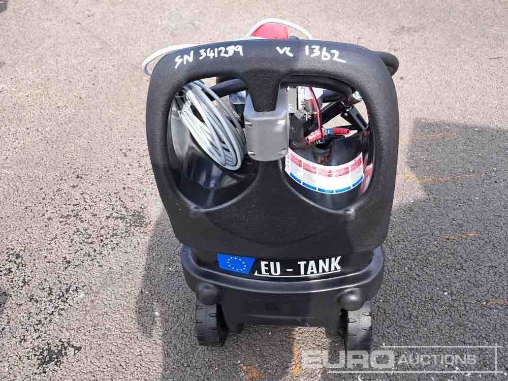 Unused Emiliana Serbatoi 55 Litre Diesel Caddy - Uzglabāšanas tvertne: foto 4 Unused Emiliana Serbatoi 55 Litre Diesel Caddy - Uzglabāšanas tvertne: foto 4