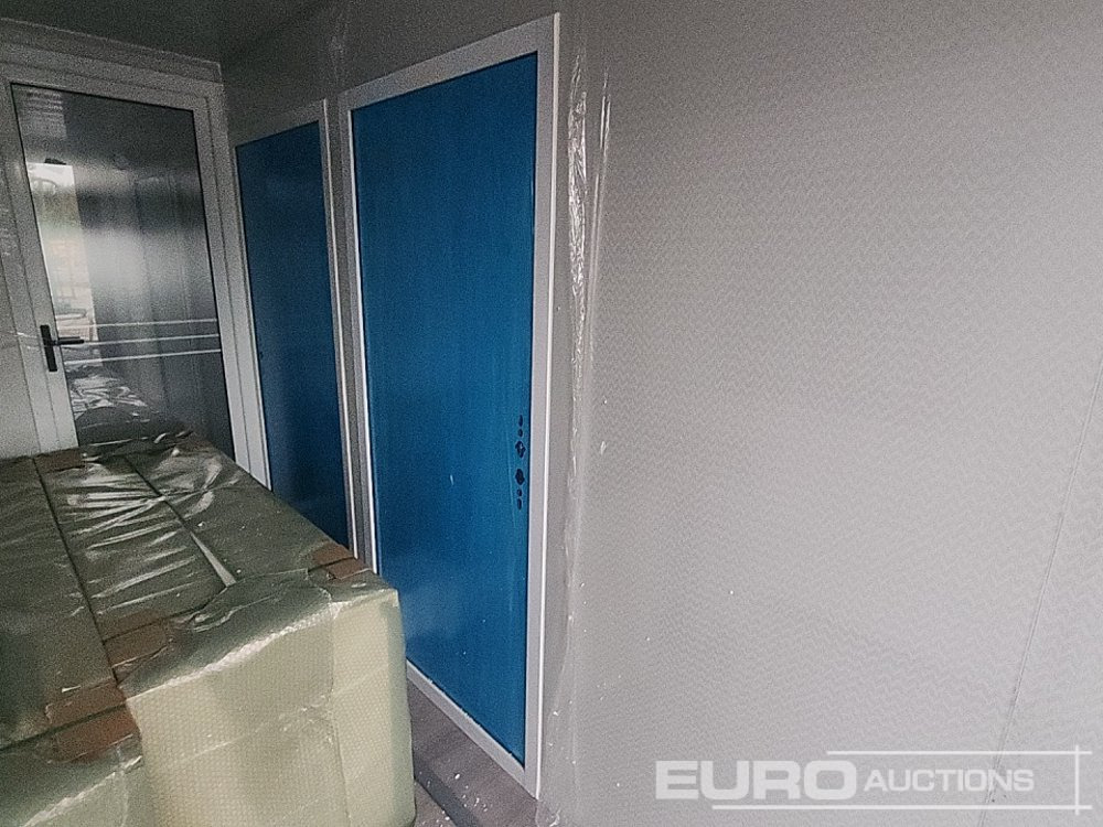 Jūras konteiners Unused Expandable Container House, 2 Bedrooms, Living Room, Kitchen c/w Cabinets & Sink, Shower Room c/w Shower, Basin, Toilet (Cannot Be Reconsigned): foto 14 Jūras konteiners Unused Expandable Container House, 2 Bedrooms, Living Room, Kitchen c/w Cabinets & Sink, Shower Room c/w Shower, Basin, Toilet (Cannot Be Reconsigned): foto 14