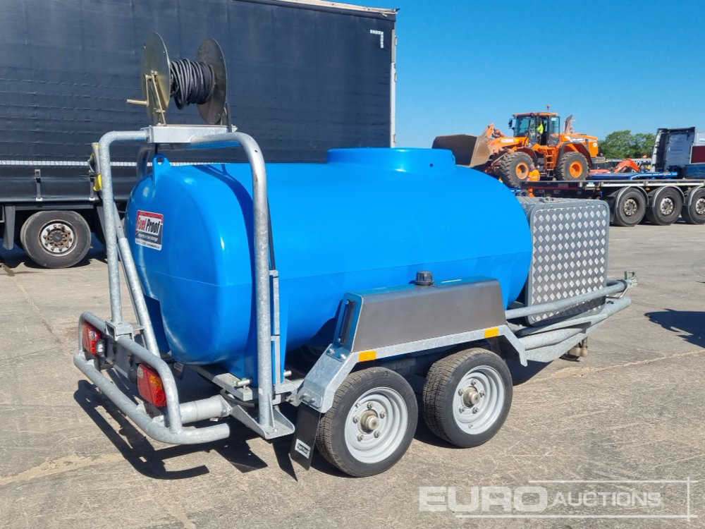 Unused Fuel Proof 2000 Litre Twin Axle Plastic Water Bowser, Karcher Petrol Hot Wash Pressure Washer, Honda Engine - Augstspiediena mazgātājs: foto 5 Unused Fuel Proof 2000 Litre Twin Axle Plastic Water Bowser, Karcher Petrol Hot Wash Pressure Washer, Honda Engine - Augstspiediena mazgātājs: foto 5