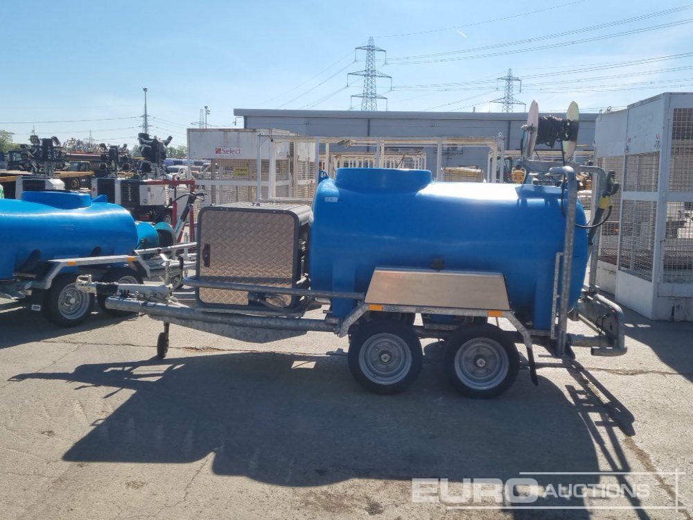 Unused Fuel Proof 2000 Litre Twin Axle Plastic Water Bowser, Karcher Petrol Hot Wash Pressure Washer, Honda Engine - Augstspiediena mazgātājs: foto 2 Unused Fuel Proof 2000 Litre Twin Axle Plastic Water Bowser, Karcher Petrol Hot Wash Pressure Washer, Honda Engine - Augstspiediena mazgātājs: foto 2