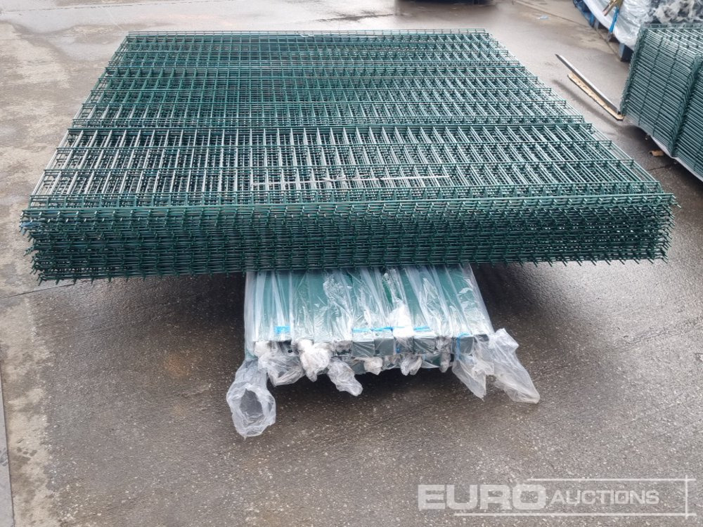 Celtniecības maisītājs Unused Galvanised & Powder Coated Heavy Duty (5mm) Wire Mesh Fencing, 23 x H2.4m x W2.2m Panels, 24 x 60mm x 60mm x3m Posts, with Fittings (Green): foto 15