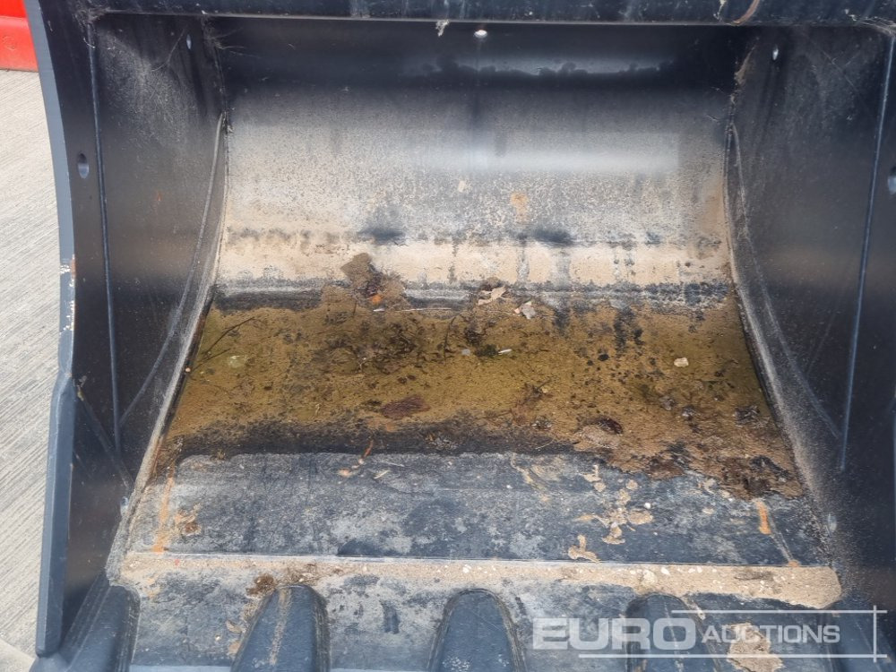 Jaunā Kauss Unused Geith 46" Digging Bucket 60mm Pin to suit 10-12 Ton Exxavator: foto 11