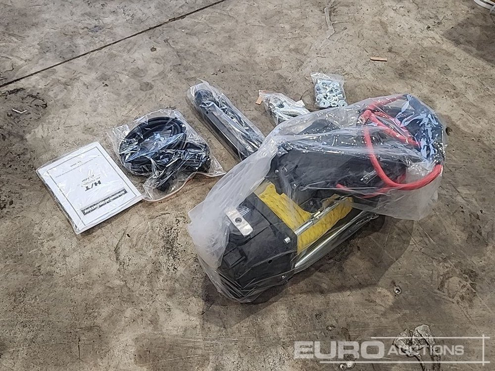 Unused Hi-Torque HT12000 12 Volt Winch, 3/8" x 85' Rope - Garāžu aprīkojums: foto 3 Unused Hi-Torque HT12000 12 Volt Winch, 3/8" x 85' Rope - Garāžu aprīkojums: foto 3