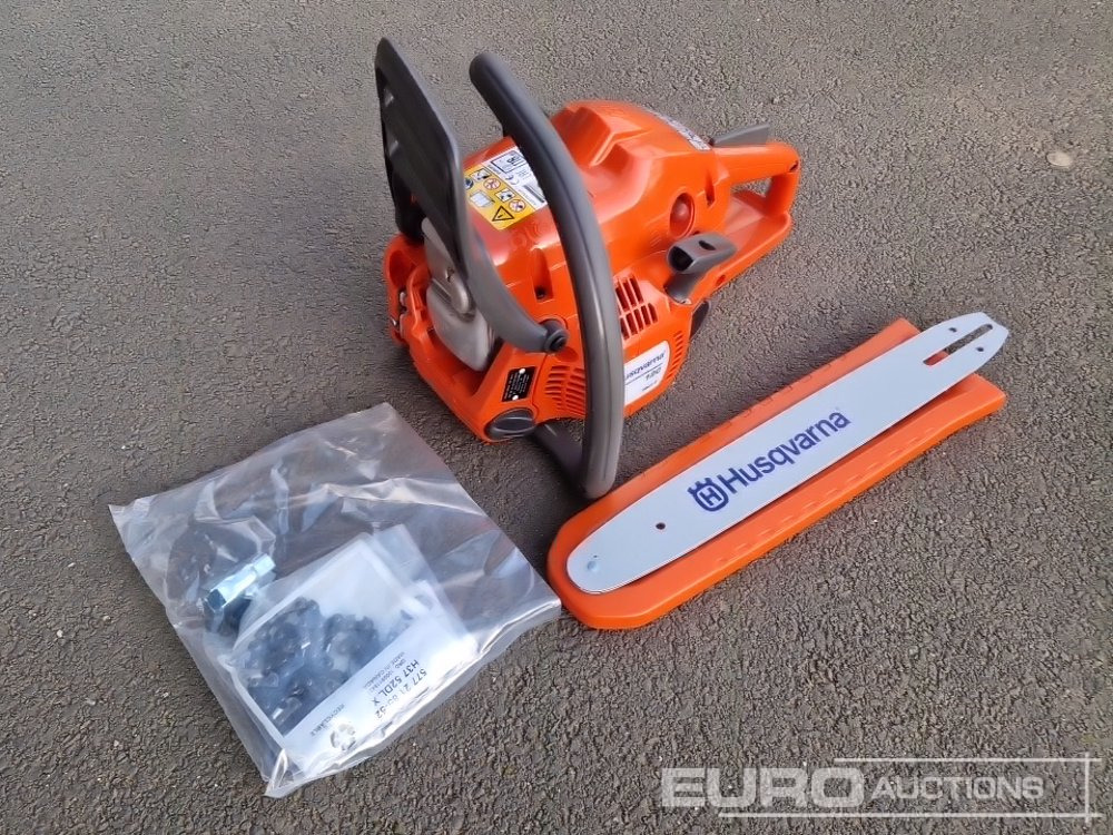 Unused Husqvarna 120 Mark II 14" Petrol Chain Saw - Garāžu aprīkojums: foto 1 Unused Husqvarna 120 Mark II 14" Petrol Chain Saw - Garāžu aprīkojums: foto 1