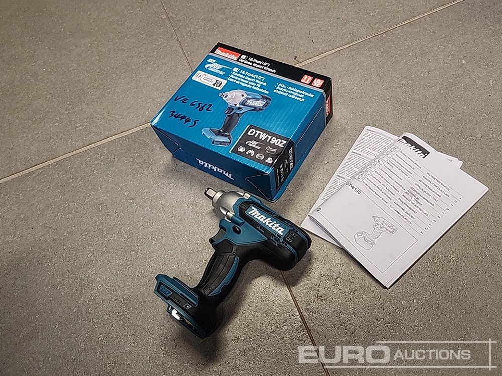 Unused Makita 18V 1/2" Li-Ion LXT Impact Wrench (Body Only) - Celtniecības maisītājs: foto 1 Unused Makita 18V 1/2" Li-Ion LXT Impact Wrench (Body Only) - Celtniecības maisītājs: foto 1