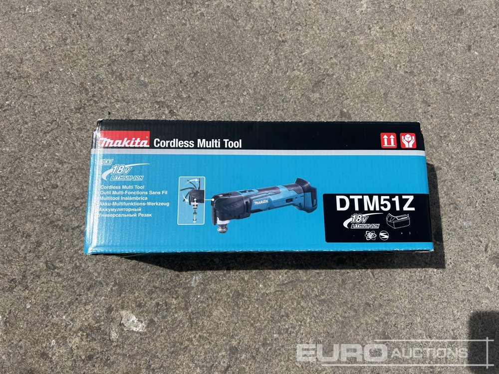 Unused Makita 18v DTM51Z LXT Multi-Tool (Body Only) - Celtniecības maisītājs: foto 4 Unused Makita 18v DTM51Z LXT Multi-Tool (Body Only) - Celtniecības maisītājs: foto 4
