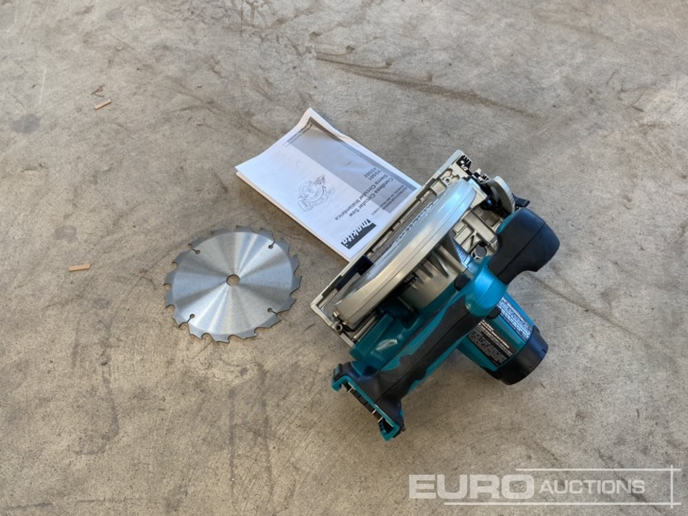 Unused Makita 18v XSS02 Circlar Saw, Blade (Body Only) - Garāžu aprīkojums: foto 3 Unused Makita 18v XSS02 Circlar Saw, Blade (Body Only) - Garāžu aprīkojums: foto 3