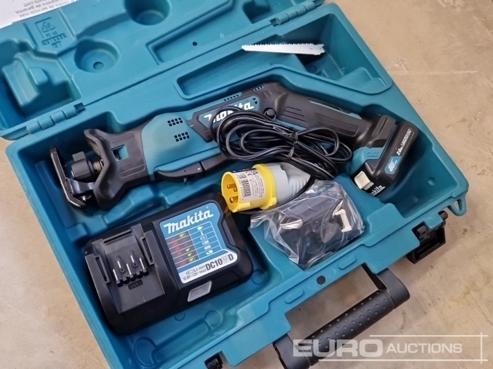 Unused Makita RJ03 12v Recip Saw, 2 Batteries, Charger, Case - Celtniecības maisītājs: foto 5 Unused Makita RJ03 12v Recip Saw, 2 Batteries, Charger, Case - Celtniecības maisītājs: foto 5