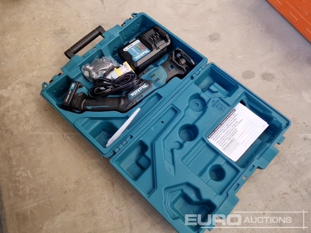 Unused Makita RJ03 12v Recip Saw, 2 Batteries, Charger, Case - Celtniecības maisītājs: foto 3 Unused Makita RJ03 12v Recip Saw, 2 Batteries, Charger, Case - Celtniecības maisītājs: foto 3