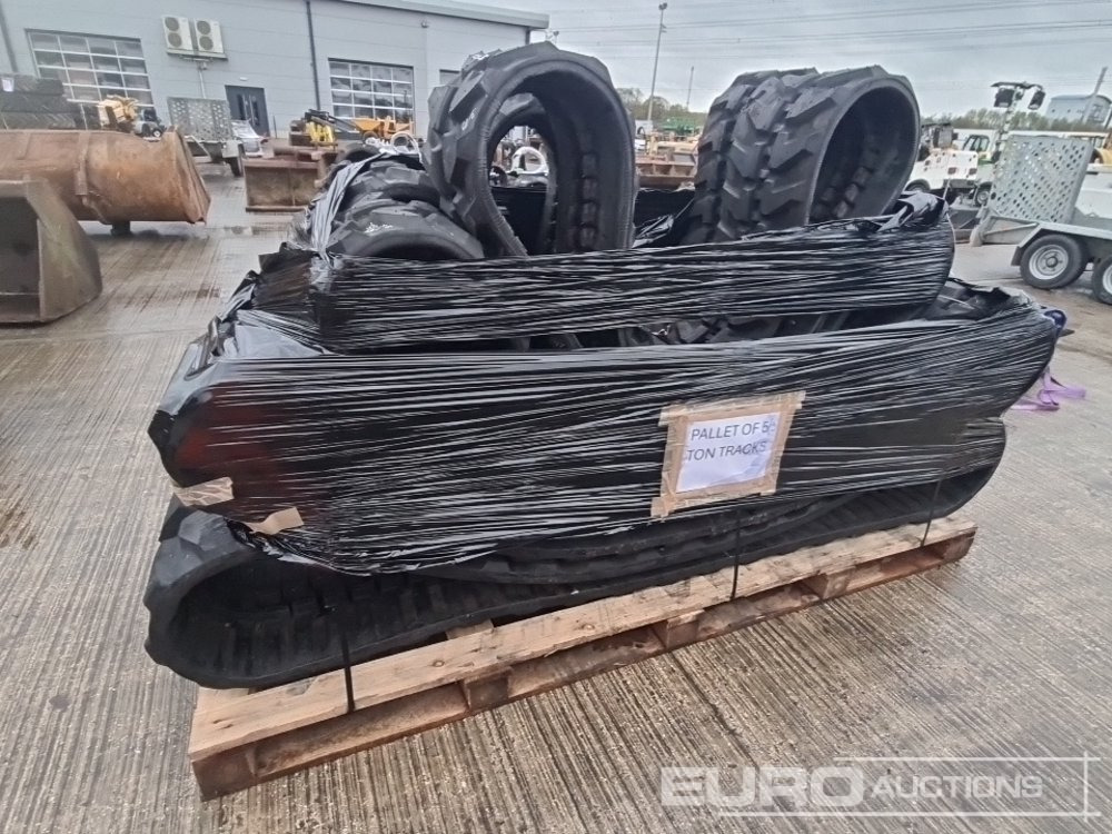 Unused Pallet of Rubber Tracks to suit Mini-8 Ton Excavator - Kāpurķēdes - Celtniecības tehnika: foto 2 Unused Pallet of Rubber Tracks to suit Mini-8 Ton Excavator - Kāpurķēdes - Celtniecības tehnika: foto 2