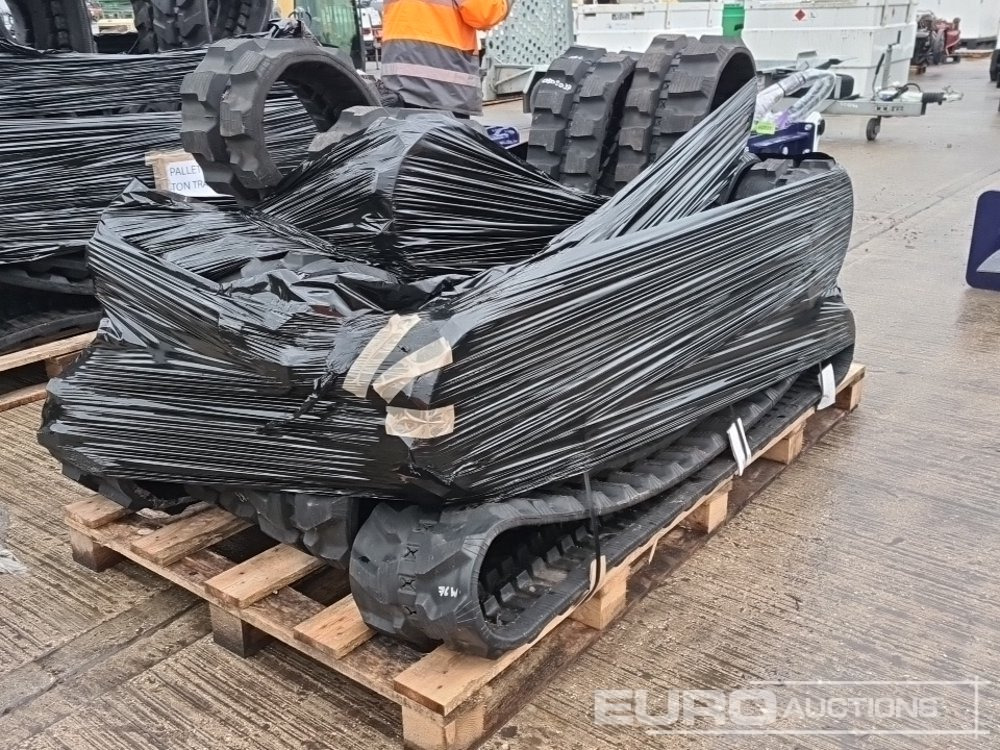 Unused Pallet of Rubber Tracks to suit Mini Excavator - Kāpurķēdes - Celtniecības tehnika: foto 1 Unused Pallet of Rubber Tracks to suit Mini Excavator - Kāpurķēdes - Celtniecības tehnika: foto 1