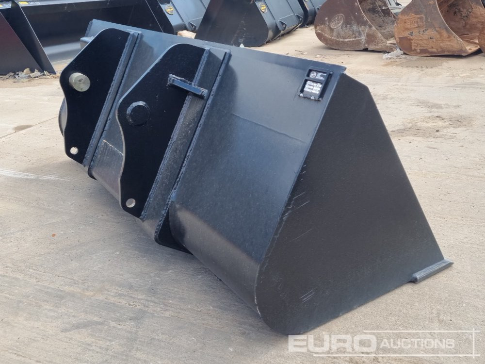 Unused Strickland 90" Loading Bucket to suit Manitou Telehandler - Kauss: foto 5 Unused Strickland 90" Loading Bucket to suit Manitou Telehandler - Kauss: foto 5