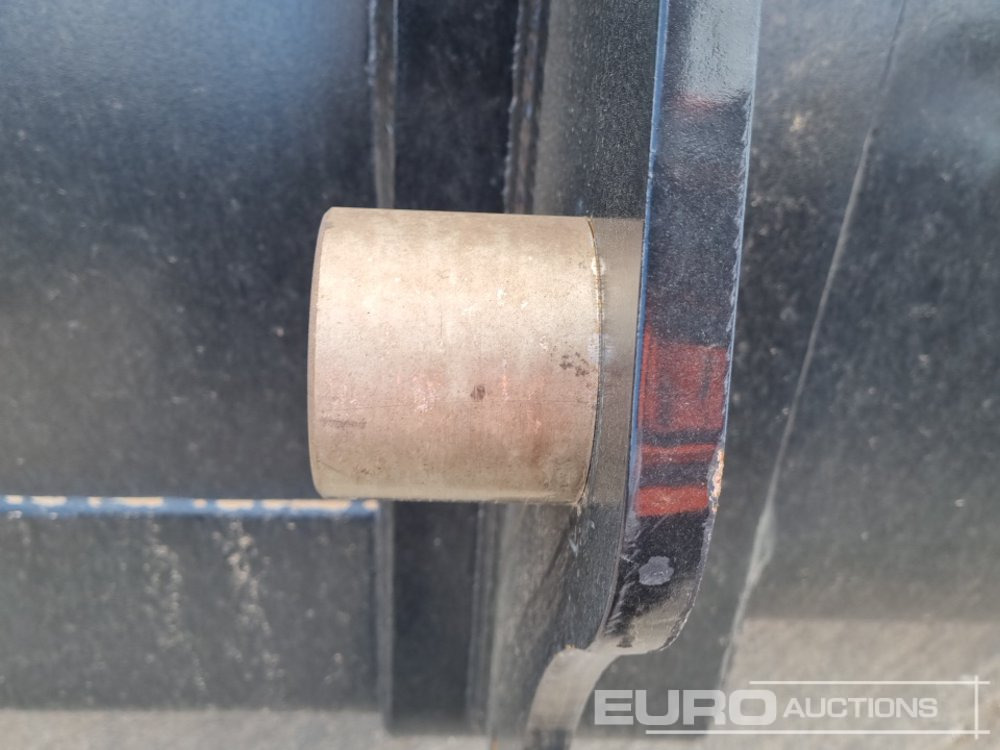 Jaunā Kauss Unused Strickland 90" Loading Bucket to suit Manitou Telehandler: foto 15