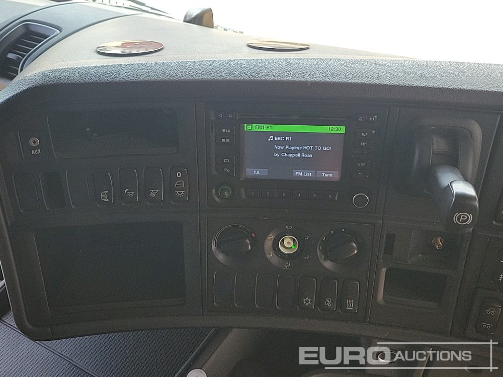 Vilcējs Scania R450: foto 28