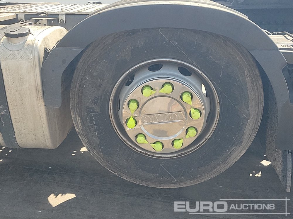 Vilcējs Volvo FH: foto 10
