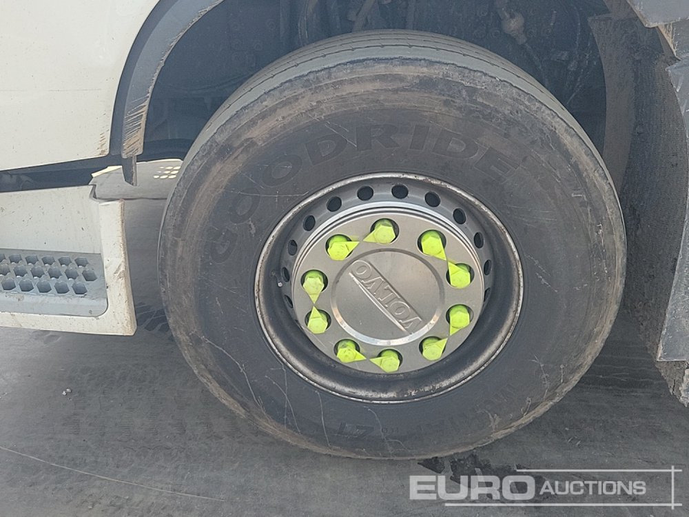 Vilcējs Volvo FH: foto 9